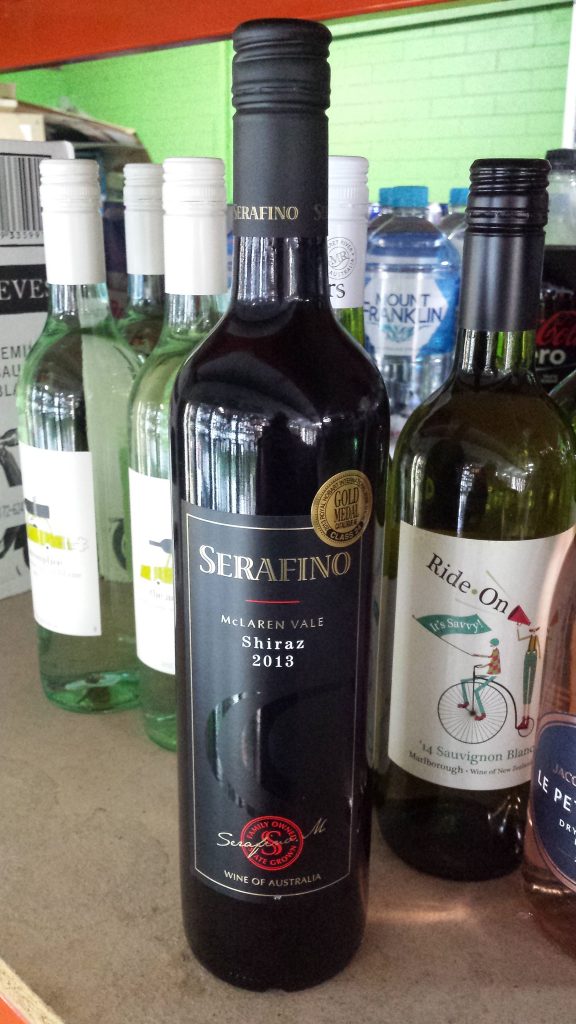 serafino-shiraz-front-wine-bottle