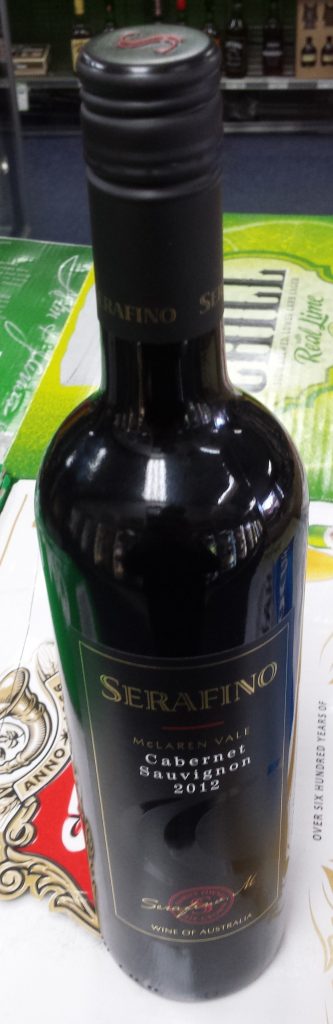 serafino-top-view-of-wine-bottle